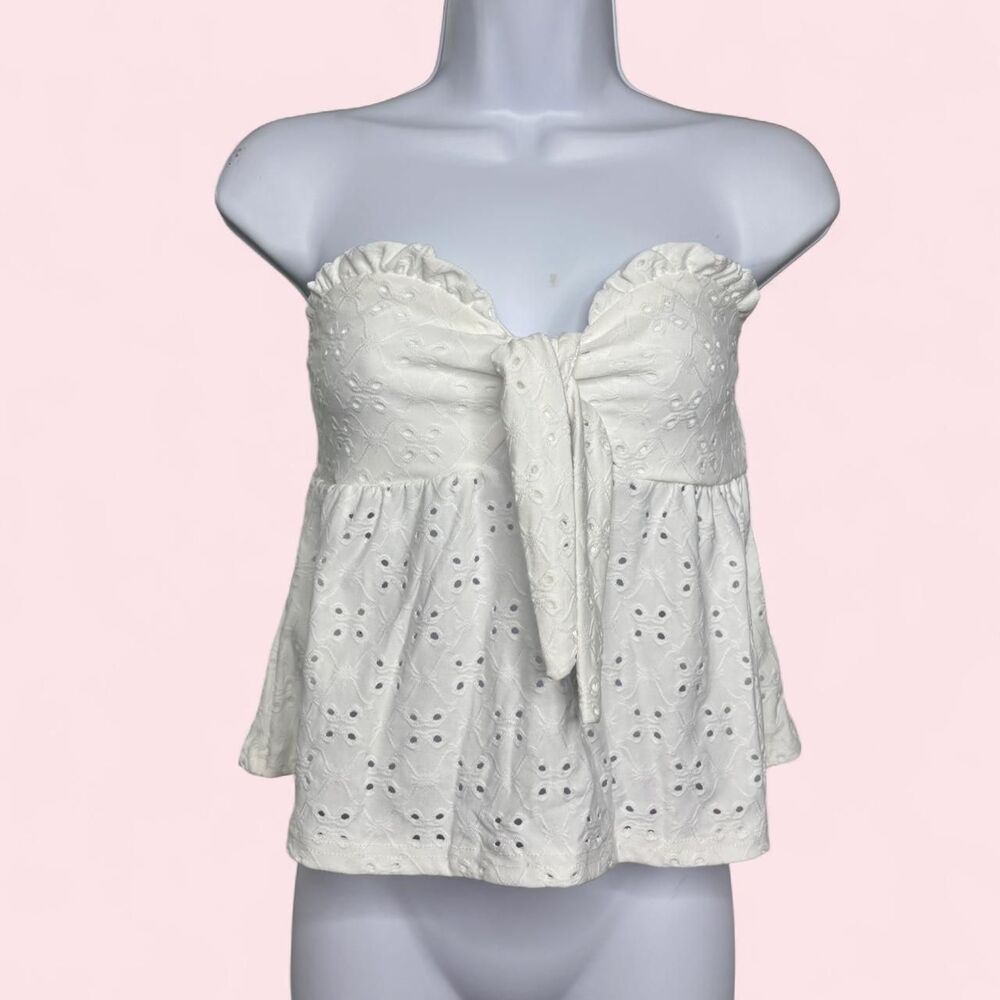 Small Women's White and Cream Crop-top